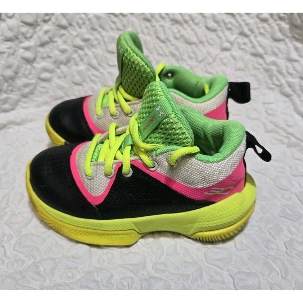 Under Armour Steph Curry 'White High-Vis Neon Youth Basketball Shoes Size 10.5 K - Picture 1 of 5